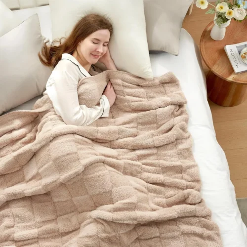 Alternative view of Nook Snuggle Sac Fall Checkered Throw Blanket Faux Fur Microfiber Blankets for Couch, Cozy Soft Warm Blanket for Sofa Bedroom Living Room, Beige Checker, 50x60 inches